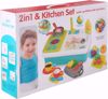 صورة 256/"مطبخ مع مغسلة ومجموعة أطباق ""Kitchen Set"". يُسكب الماء في الحوض ، وإذا أدرت الصنبور ، فسوف يتدفق من الصنبور ، تمامًا مثل الحوض الحقيقي. أيضًا ، تشتمل المجموعة على موقد + منتجات وأطباق متنوعة.